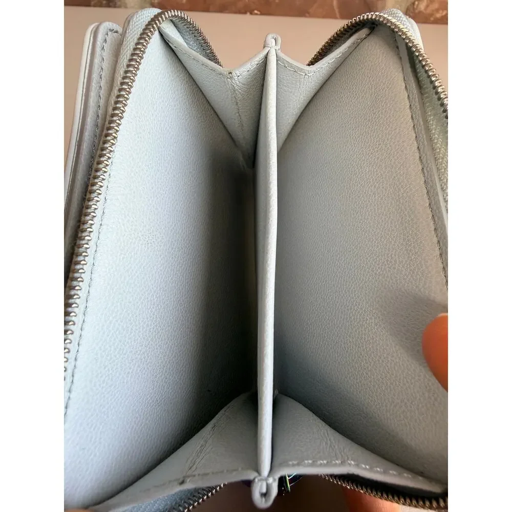 Louis Vuitton Coussin Lou Wallet LV Ski Monogram Embossed Lambskin Grey 72953